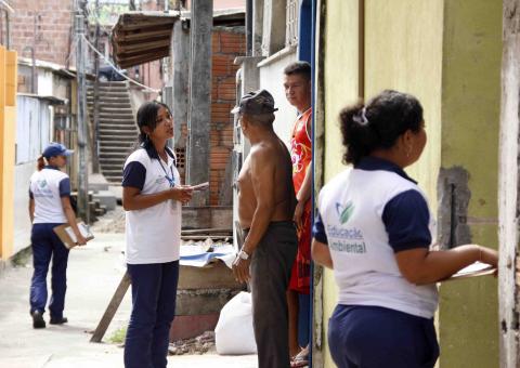 Semulsp orienta moradores sobre o descarte correto de lixo
